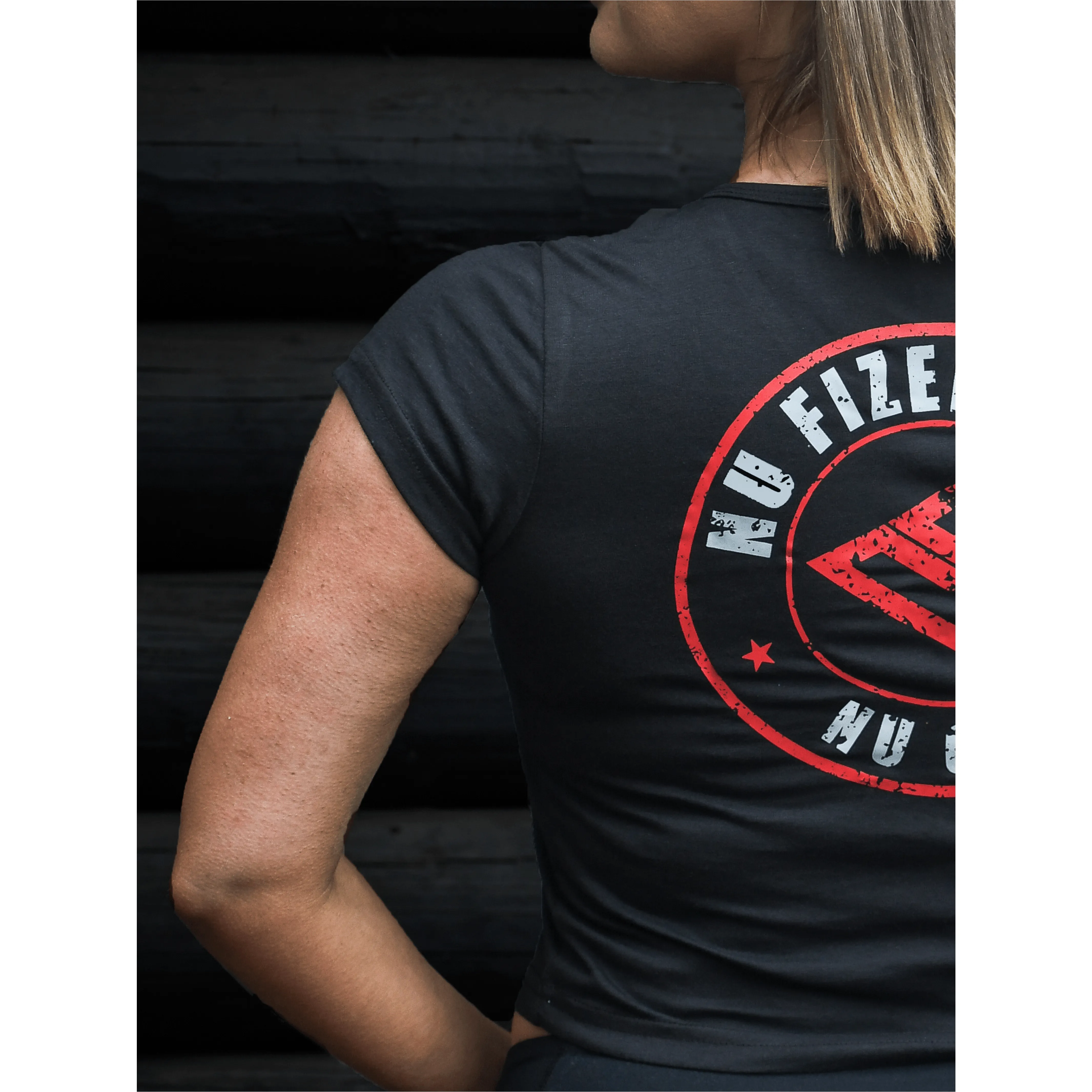 ATTITUDE CROP TOP - BLACK