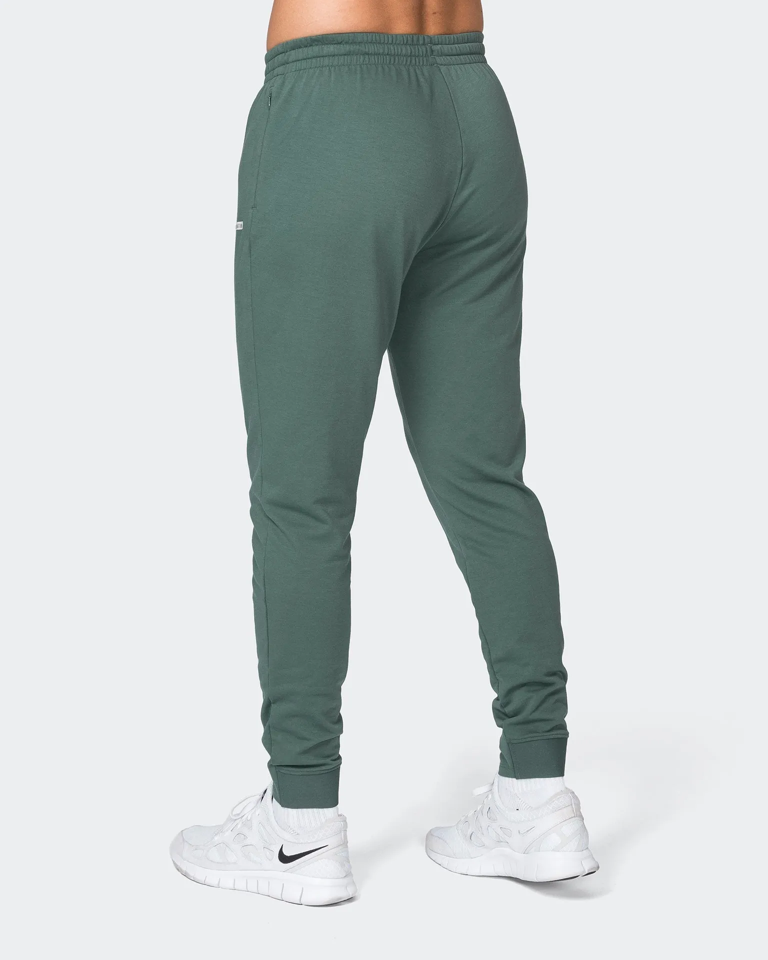 Legacy Training Tapered Joggers - Olive Smoke