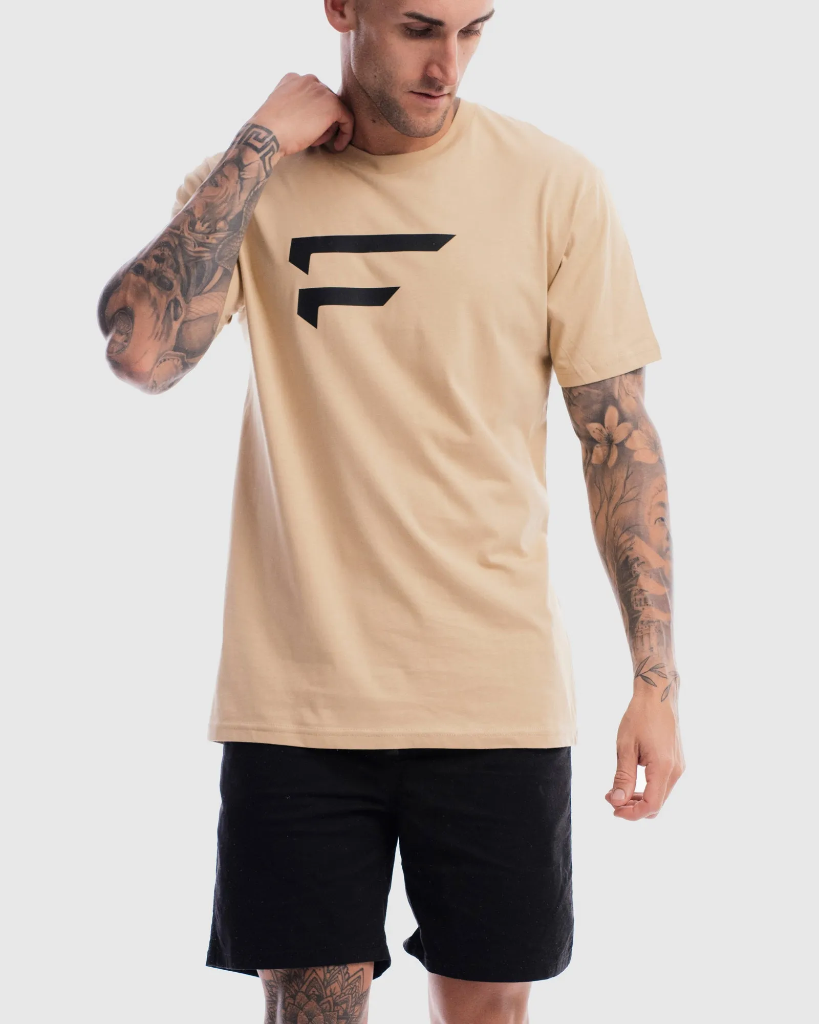 Mens Performance Logo Tee - Camel