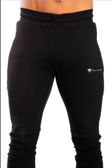 NU ESSENTIAL PANTS - BLACK