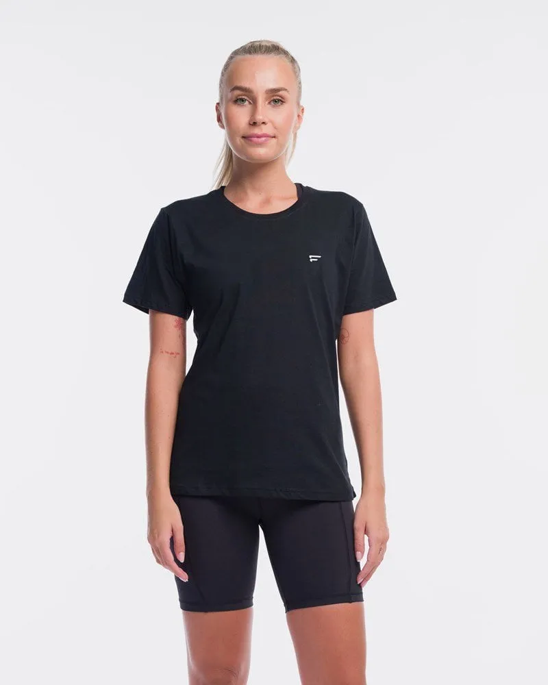 Performance Crest Rise Tee - Black