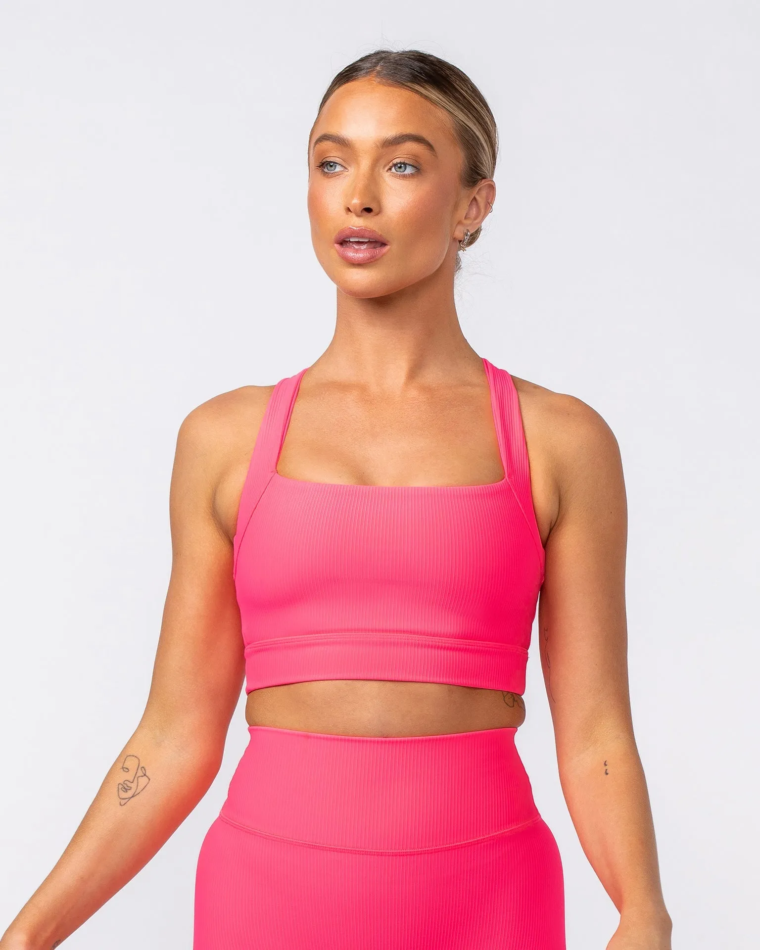 Rebound Rib Bra - Neon Pink