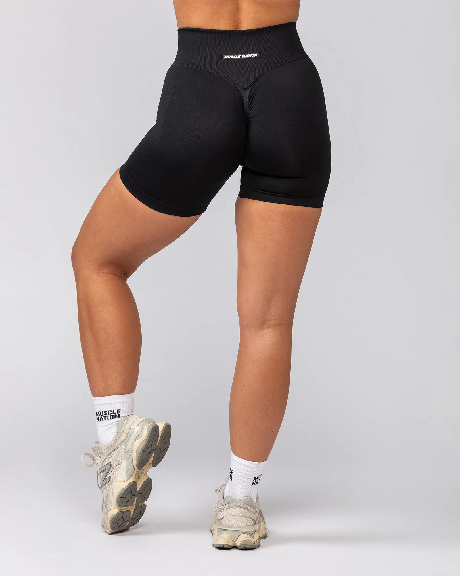 Sculpt Midway Shorts - Black