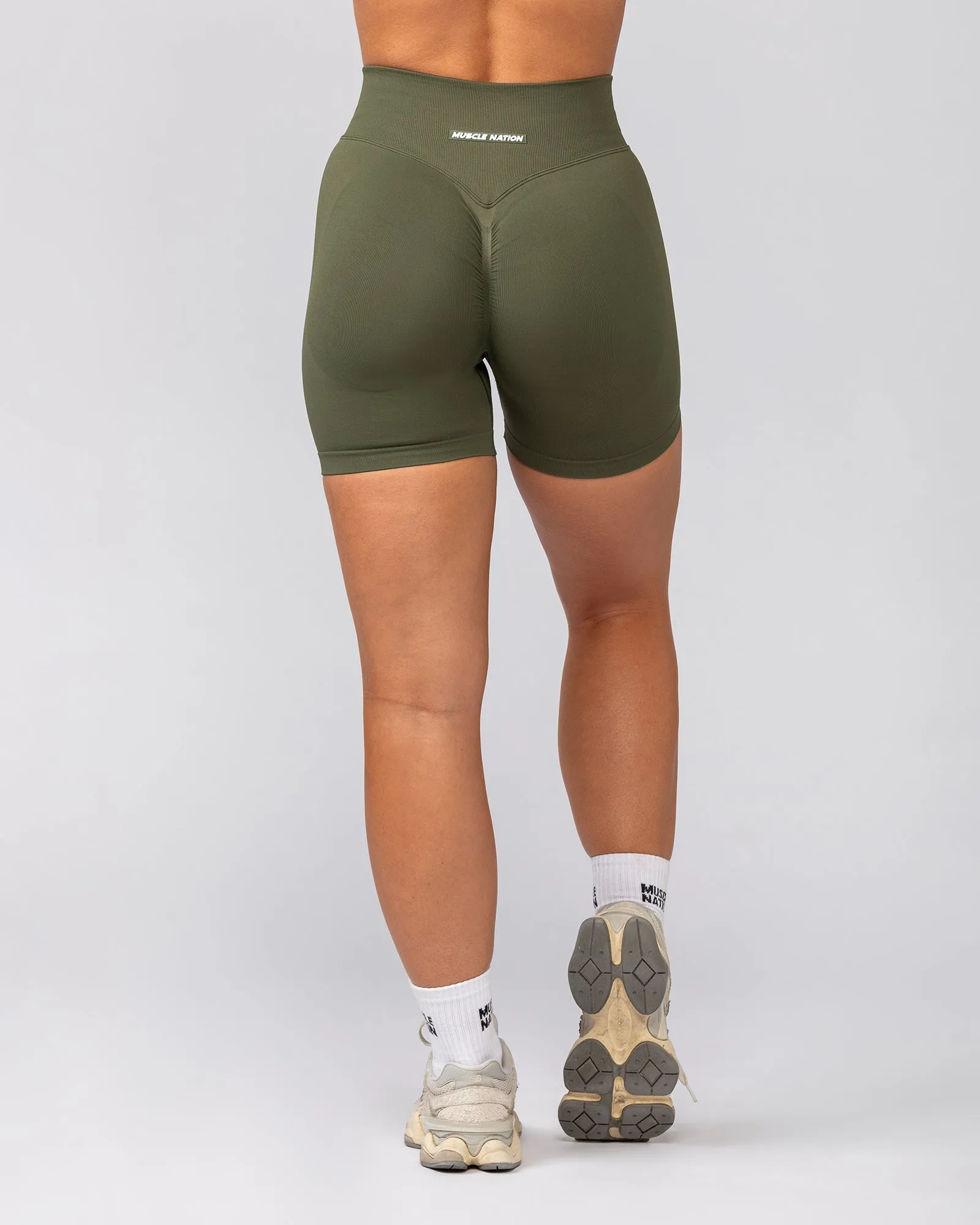 Sculpt Midway Shorts - Dark Khaki