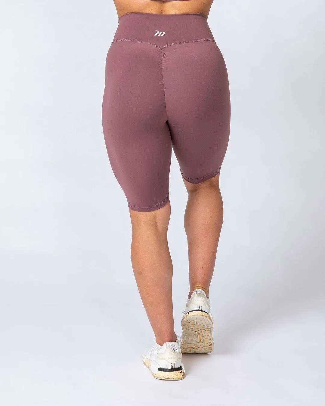 Signature Referee Length High Waist Scrunch - Dusk